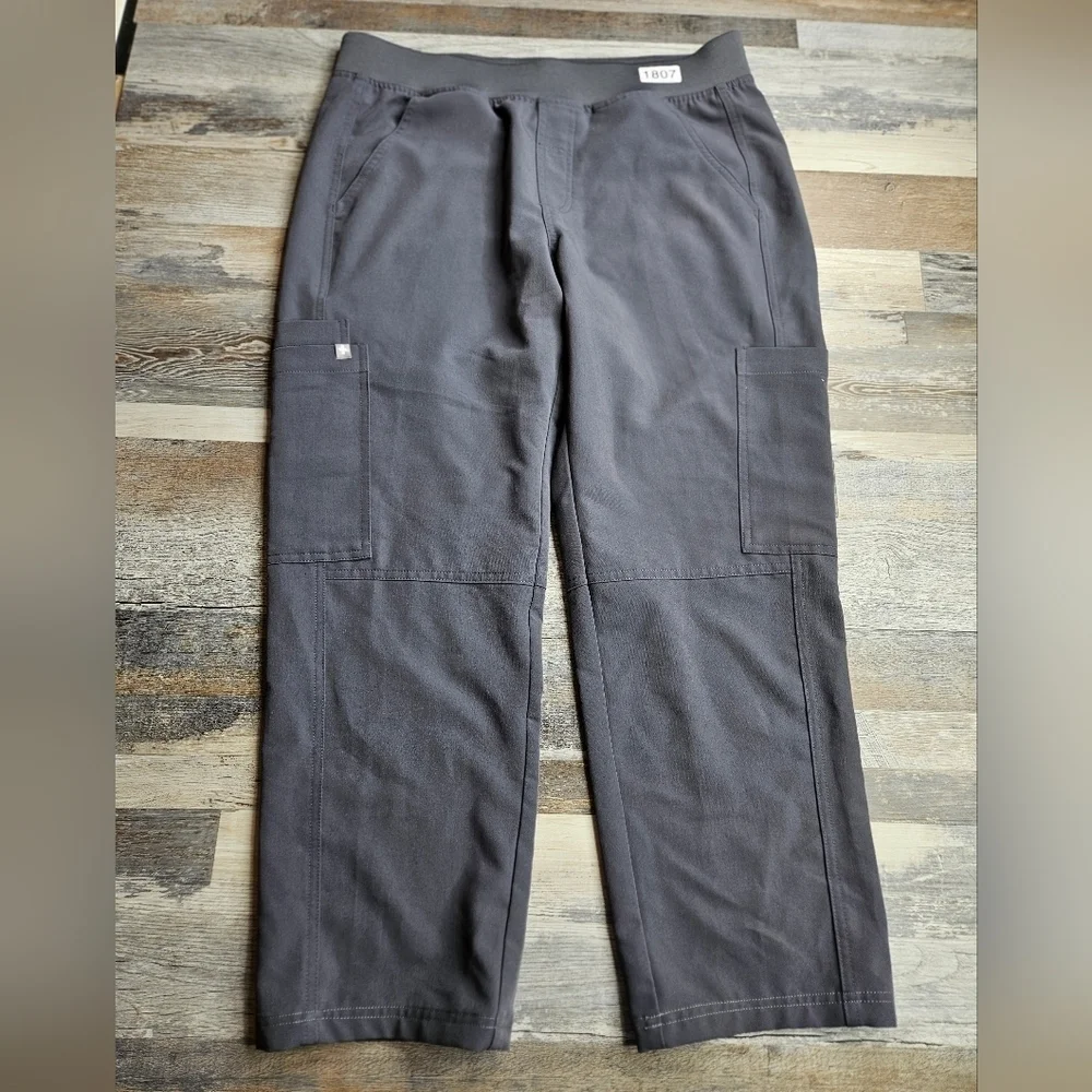 FIGS Men's Small Scrub Pants Grey